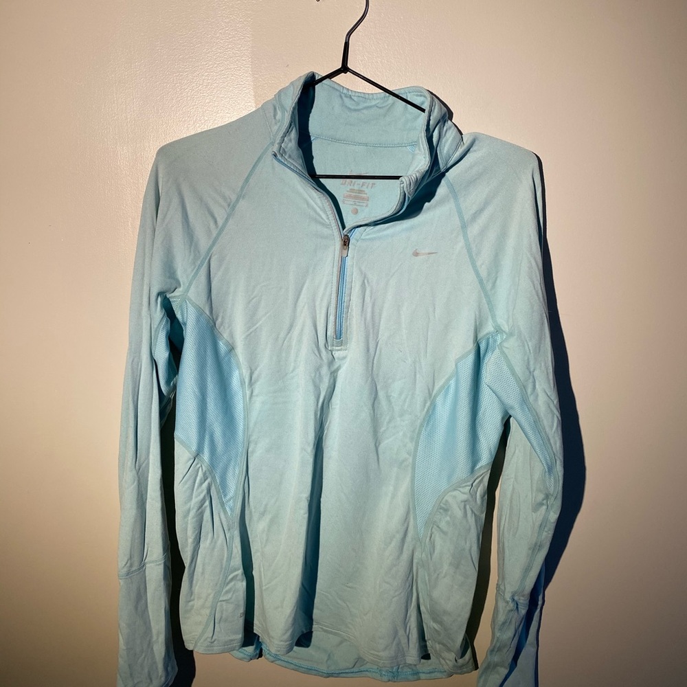 NIKE Blue Long Sleeve Athletic Top